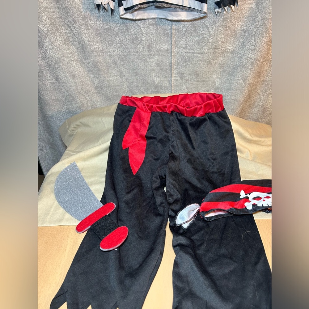 Spooktakular Creations | Baby Pirate Costume | 18-24 mo - Picture 12 of 13